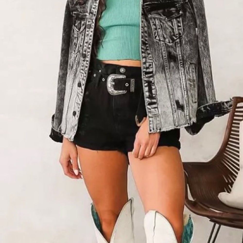 Ultra High Rise Short